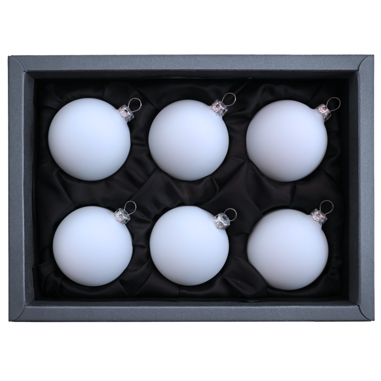 6er Set Weihnachtsbaumkugeln aus Glas von GlasWunder in softbaluer matter Farbe mit 6 cm Durchmesser in schwarzem Naturkarton