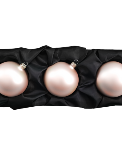 3er Set Christbaumkugeln aus Glas mit 8cm Durchmesser in Champagner matt einfarbig im schwarzen Seidentuch