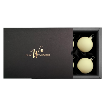 6er Set Weihnachtsbaumkugeln aus Glas von GlasWunder in softgrün matter Farbe mit 6 cm Durchmesser schwarzer Verpackung mit goldenem GlasWunder Logo