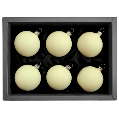 6er Set Weihnachtsbaumkugeln aus Glas von GlasWunder in softgrüner matter Farbe mit 6 cm Durchmesser schwarzer Verpackung mit goldenem GlasWunder Logo