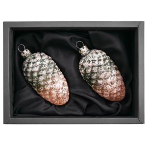 2er Set Christbaumschmuck Glaszapfen mit 6cm Durchmesser in Moosgrün matt und Glitter überzogen in einem schwarzen Naturkarton