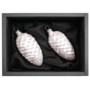 2er Set Zapfen aus Glas mit 6cm Durchmesser in einem weißen Icing Design mit schwarzen Naturkarton