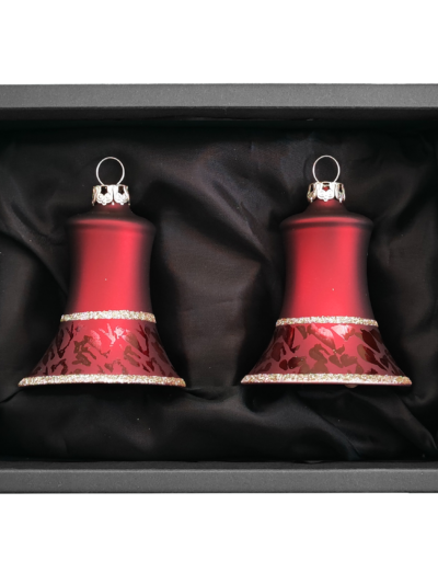 2er Set Christbaumglocken aus Glas mit 5cm Durchmesser in einem Marsalarot matt und Softeffekt in einem schwarzen Naturkarton