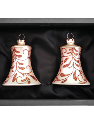 2er Set Christbaumglocken aus Glas in Champagner matt mit einem Blütendekor und 5cm Durchmesser. Glocken in einem schwarzen Naturkarton