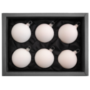 6er Set Christbaumkugeln aus Glas mit 6cm Durchmesser in einem matten Softweiß in einem schwarzen Naturkarton