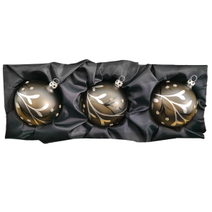 3er Set Christbaumkugeln mit 8cm Durchmesser in einem seidenmatten Khakigrün mit Beerenranken in einem schwarzen Seidentuch