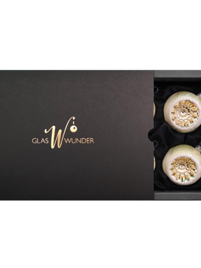6er Set Christbaumkugeln aus Glas in einem lind grün Ice Vintage Design mit 6cm Durchmesser in einer schwarzen Verpackung mit goldenem GlasWunder Logo