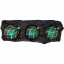 3er Set Christbaumkugeln aus Glas mit 8cm Durchmesser in Petrol matt und goldenem Glitzer Rautennetz auf schwarzem Seidentuch