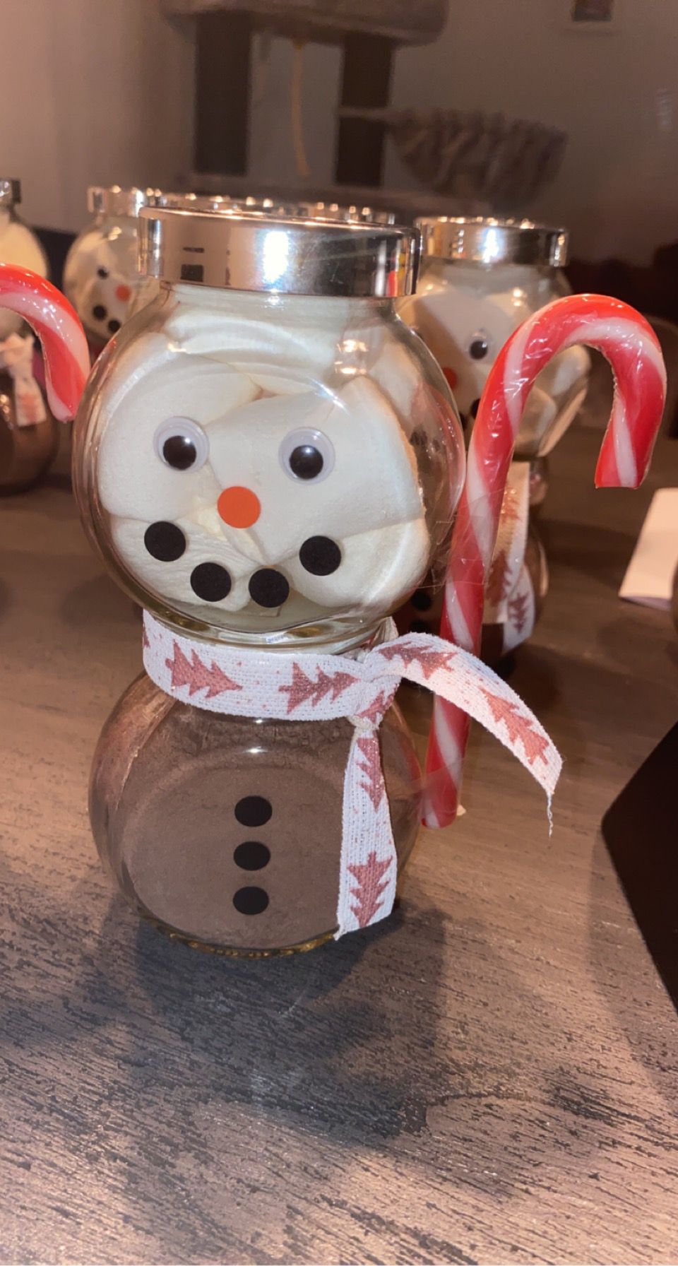 DIY Kakao Schneemann mit Marshmallow